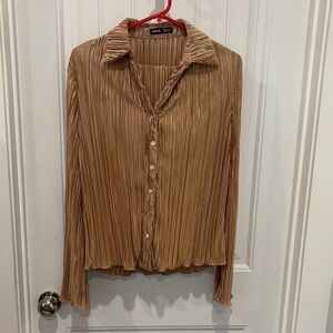 Brown Pleated Button-Down Shirt and shorts (set)